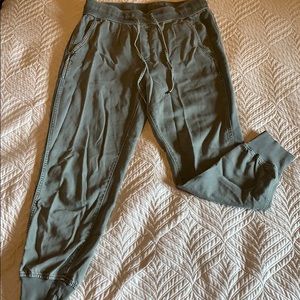 Gap Joggers